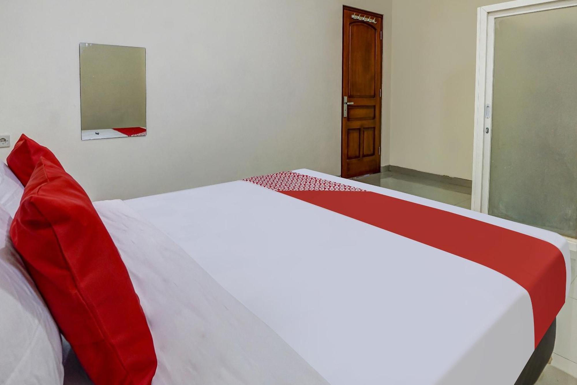 Oyo 91084 Oke Guest House مالانغ المظهر الخارجي الصورة