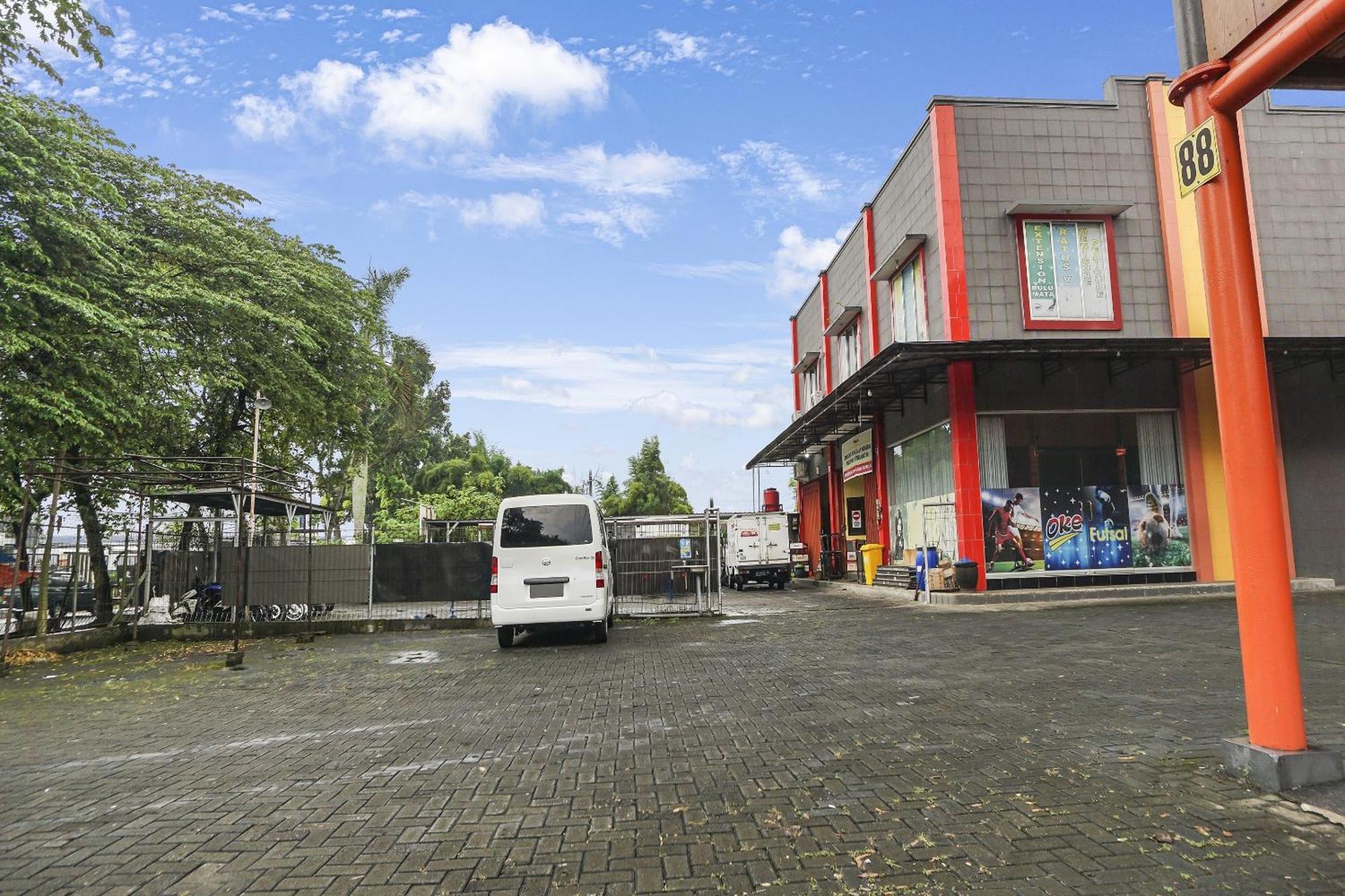 Oyo 91084 Oke Guest House مالانغ المظهر الخارجي الصورة